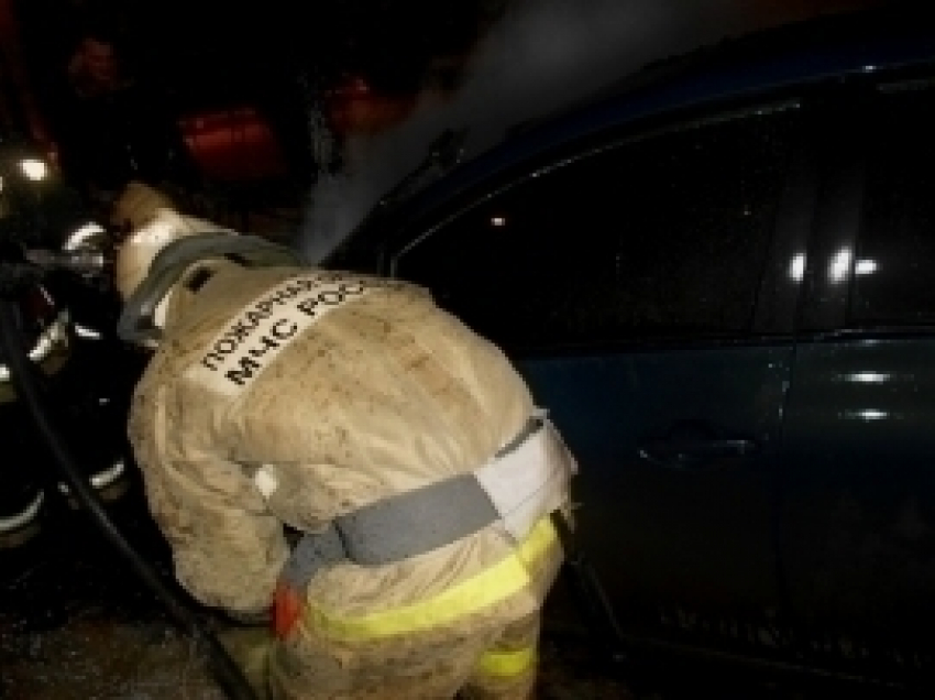 «Лада-Калина» сгорела за 15 минут в Воронеже