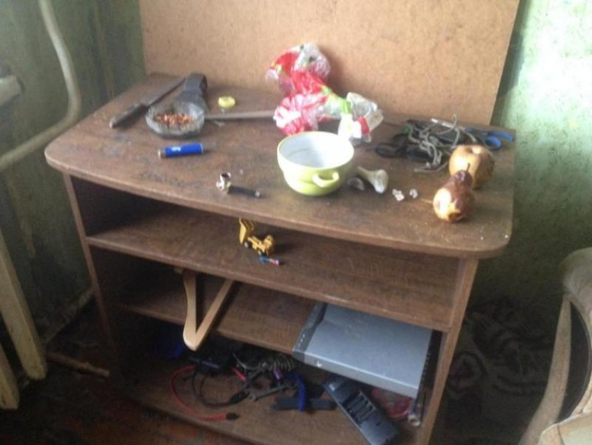 Опубликовано фото притона, найденного полицией в Нововоронеже