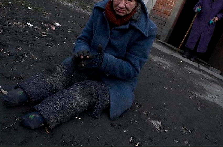В Воронеже раздали одежду и подарки бездомным, чтобы пережить зиму