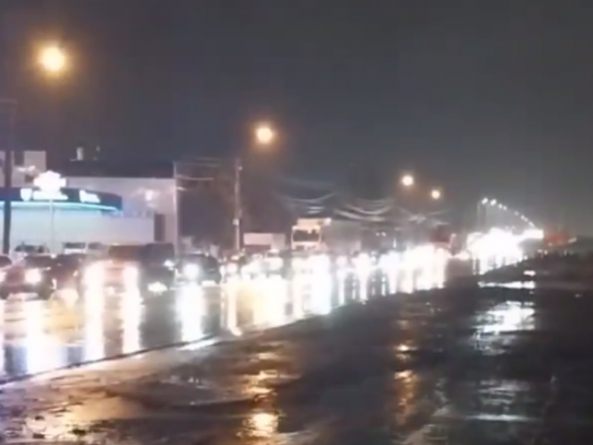 Пробки 9 баллов: остужевский кошмар попал на видео в Воронеже 