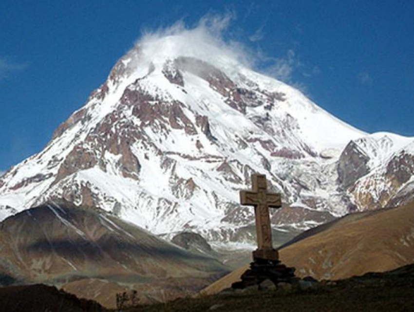 Воронежский альпинист умер на горе Казбек в Северной Осетии