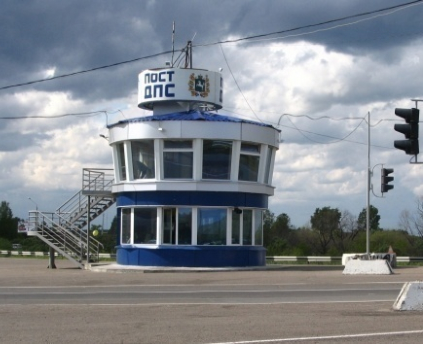 В Воронежской области задержали жителя Ленинградской области со спайсом