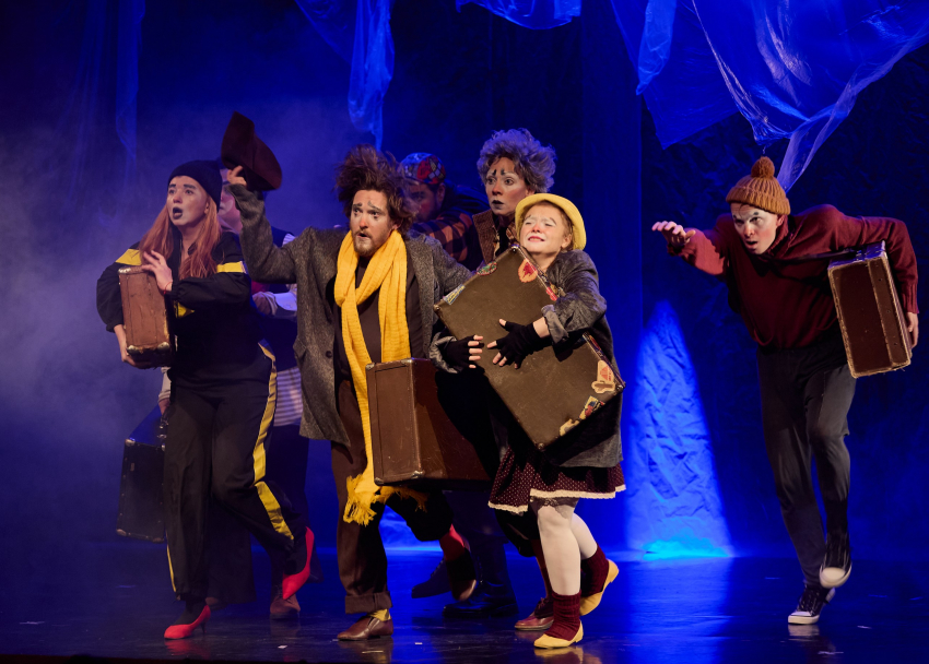 Погоня за мечтой: трогательную клоунаду показали воронежцам