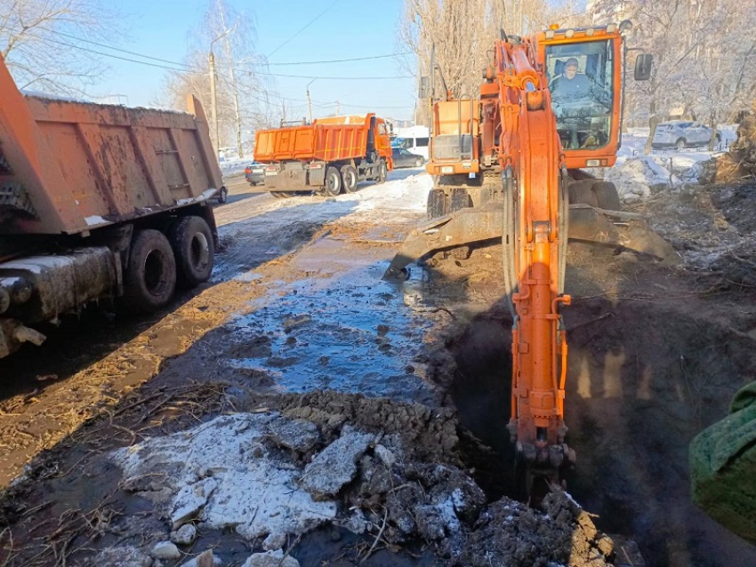 Названы адреса подвоза питьевой воды в осушенном Коминтерновском районе Воронежа