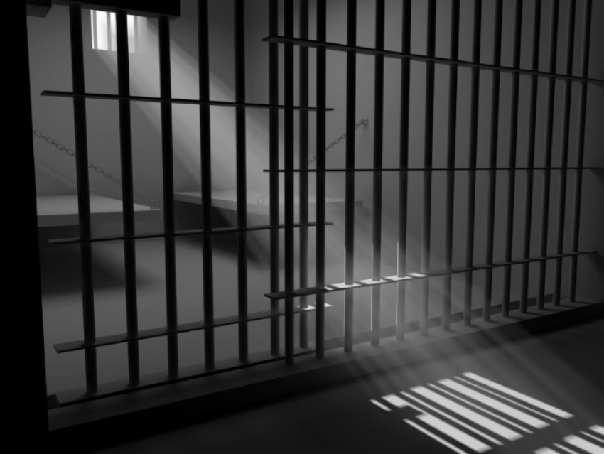 Жителю Воронежской области дали 4 года тюрьмы за групповое изнасилование 24-летней девушки