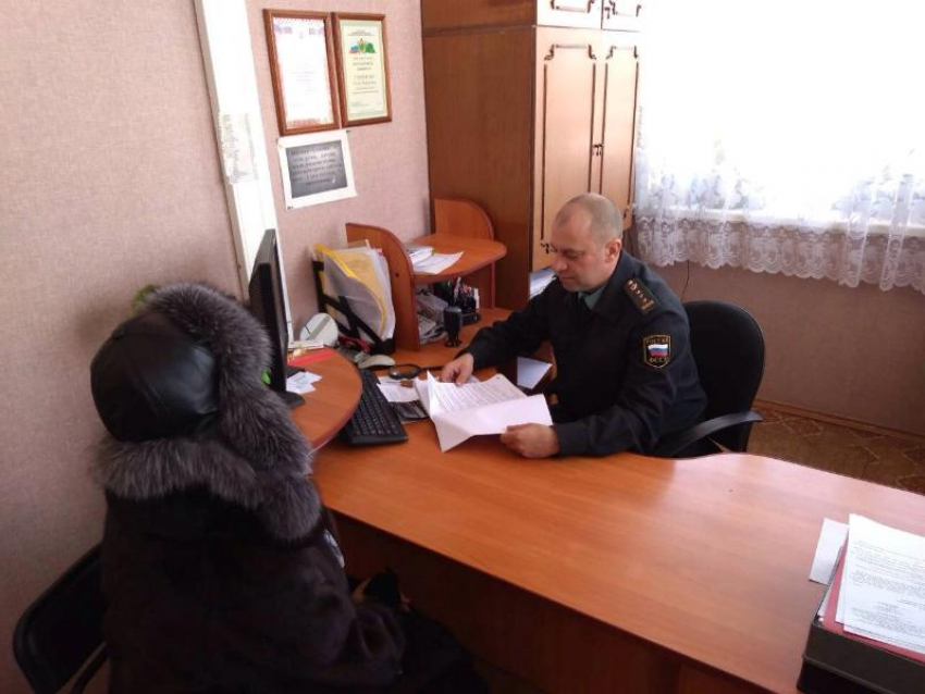 Жена спасла нового мужа от долга по алиментам в Воронеже 