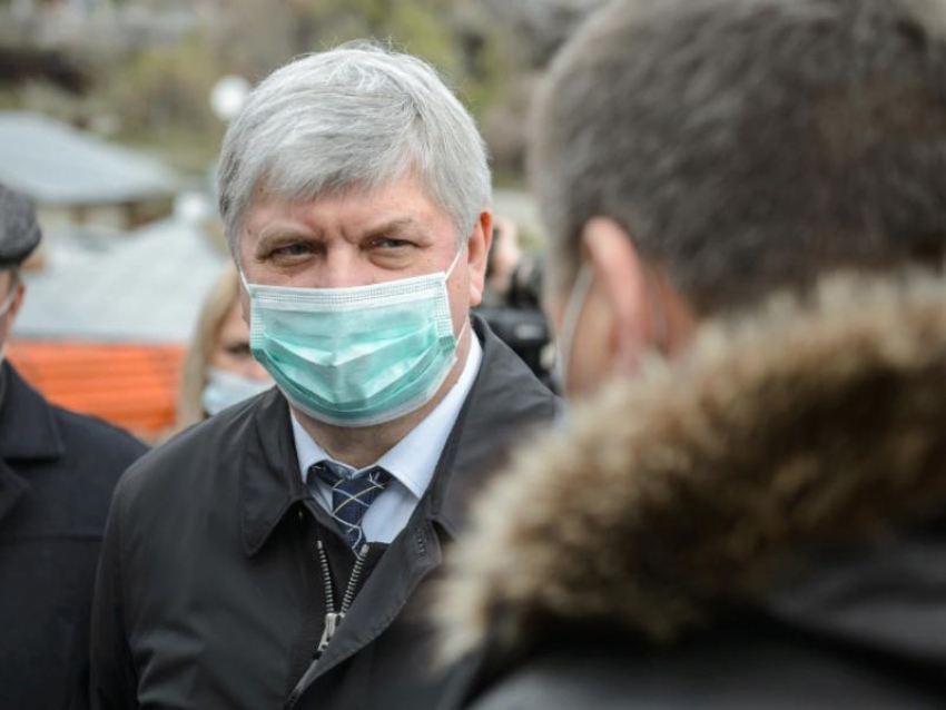 Воронежское правительство похвасталось многоразовыми масками по 25 рублей