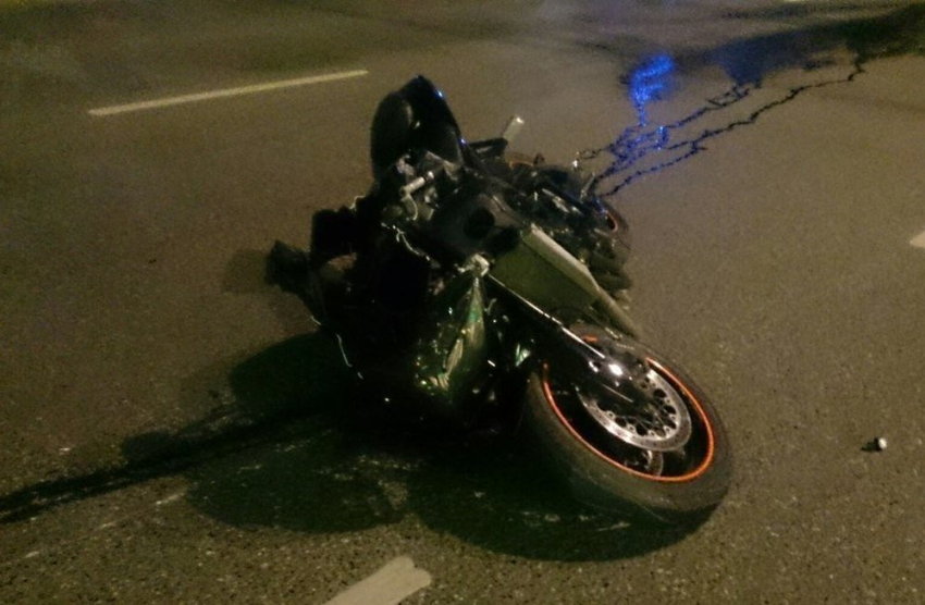 В Воронеже на проспекте Революции мотоциклист сбил пешехода 