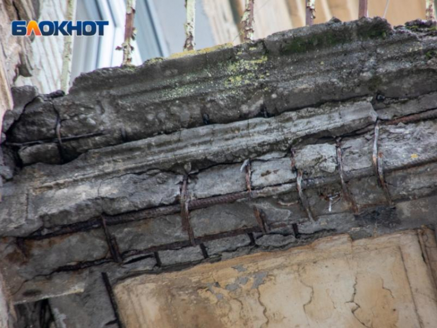 Фонд капремонта переложил ответственность за рухнувшие балконы на управляющую компанию в Воронеже