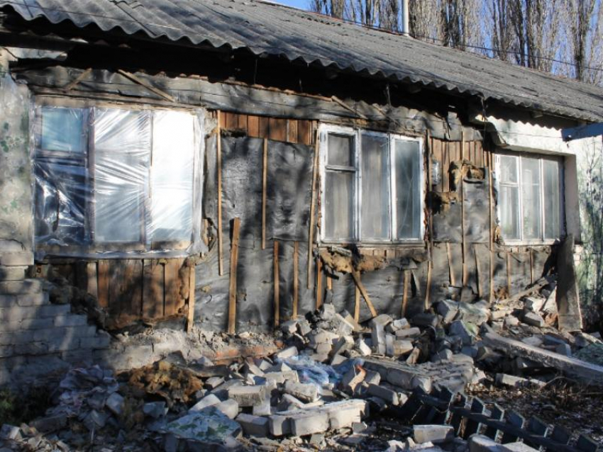 Следователи заинтересовались бесхозным домом без воды, тепла и канализации под Воронежем