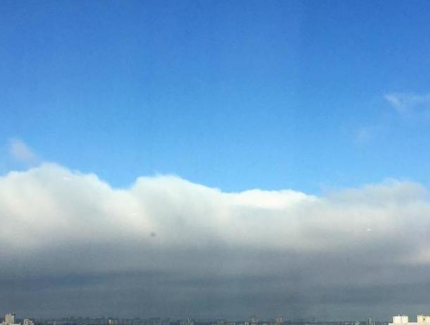 Воронежское небо попало «между добром и злом»