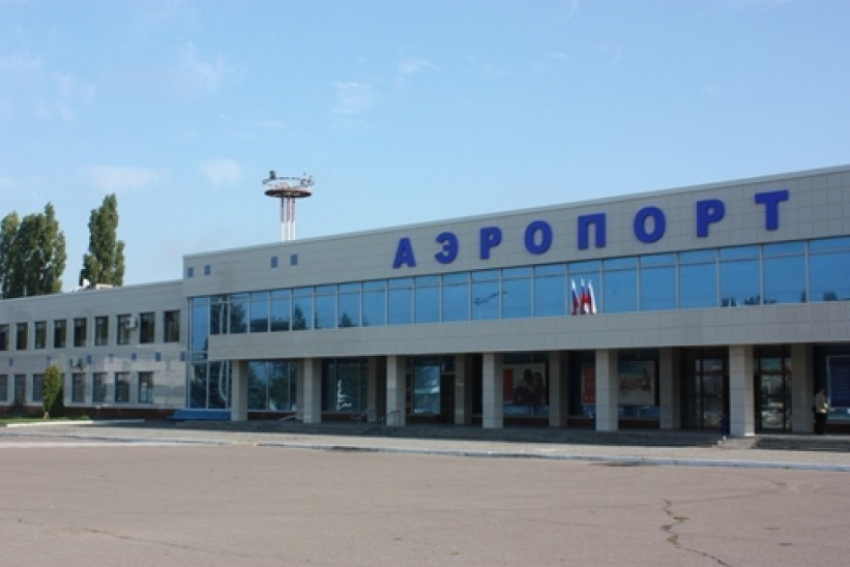 В Воронежском аэропорту из-за отказа двигателя совершил посадку самолет
