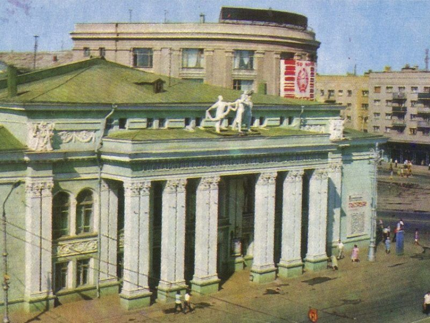 42 года назад присвоили академическое звание Воронежскому театру драмы имени Кольцова