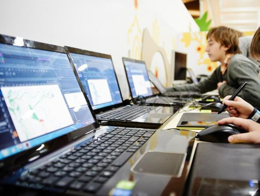 104,5 млн рублей потратят из бюджета на подключение воронежских школ к интернету