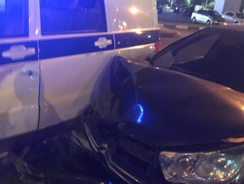 Очевидцев ДТП с участием полиции разыскивают в Воронеже
