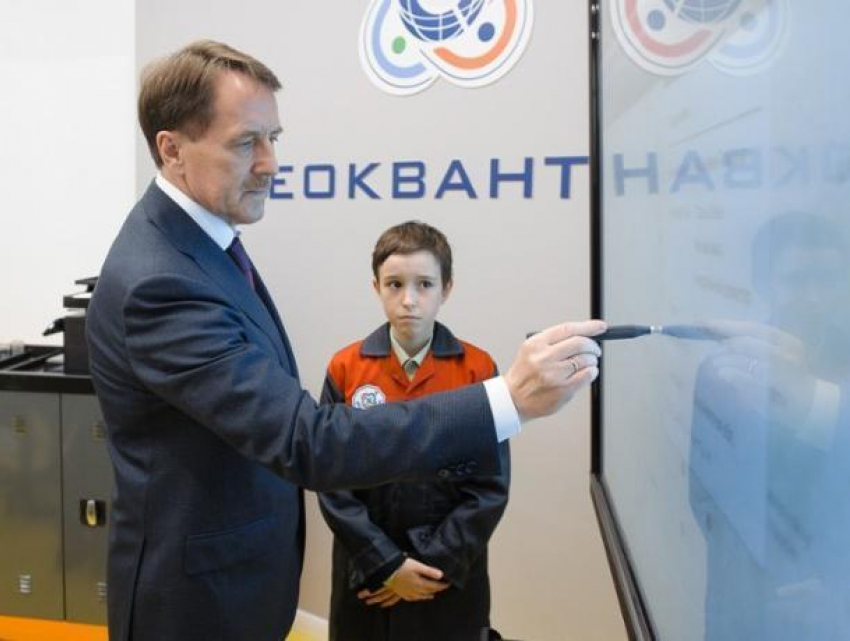 Зачем воронежский губернатор Алексей Гордеев «поделился» своей энергией