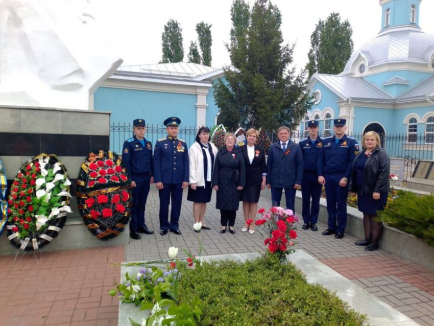 В памятных мероприятиях приняли участие воронежские депутаты Андрей Соболев и Андрей Бойко