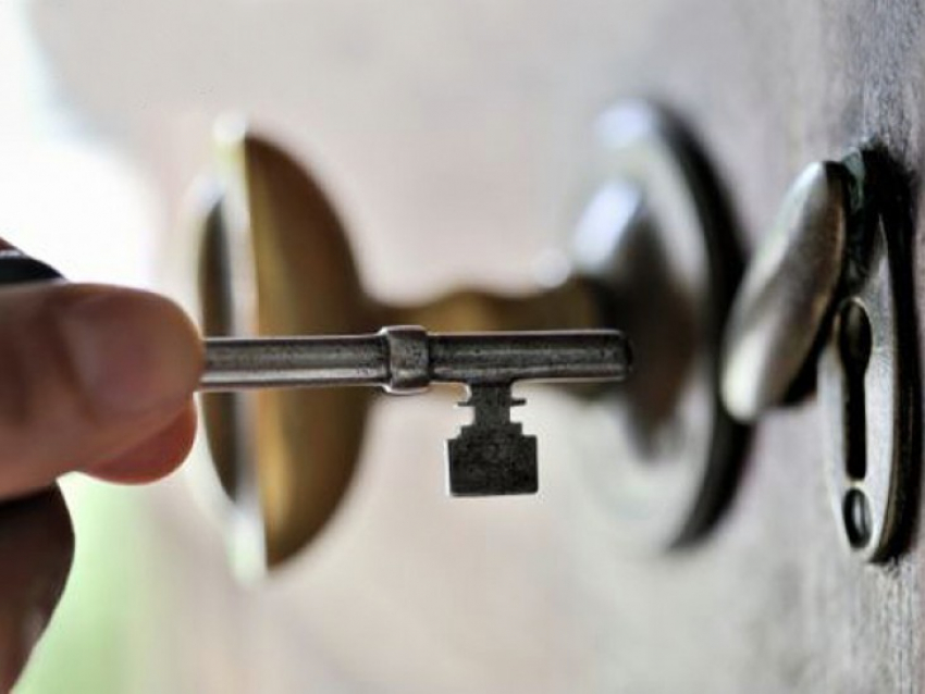 В Воронеже обсудили тему квартирных краж во время летних отпусков