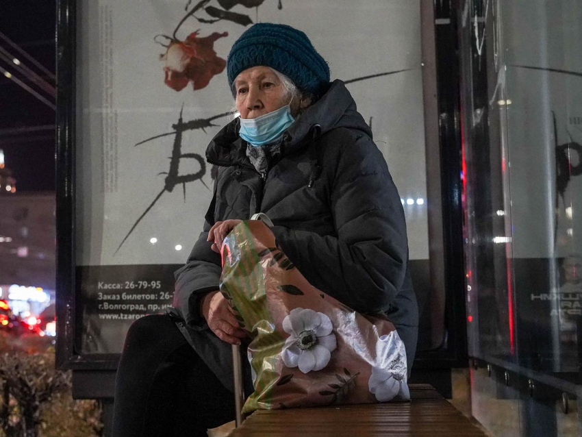 В Воронеже парень представился внуком 80-летней старушке и обокрал ее