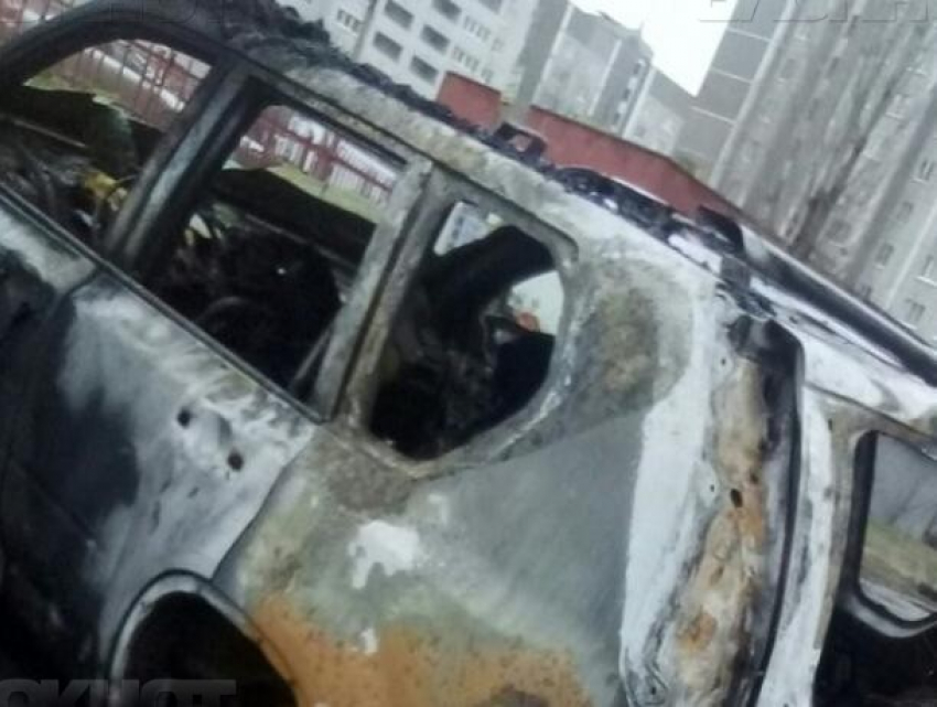 В Воронеже массовые поджоги автомобилей обернулись уголовными делами