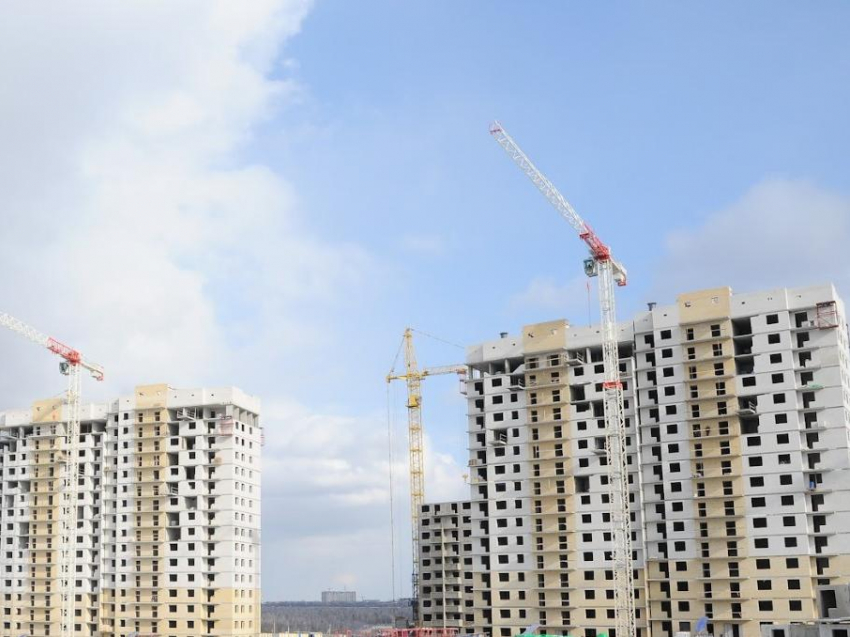 Большой «перекур» продолжается на строительном рынке Воронежа