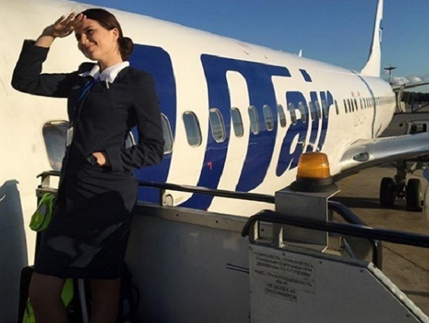 Шикарная стюардесса восхитила воронежцев своей внешностью 