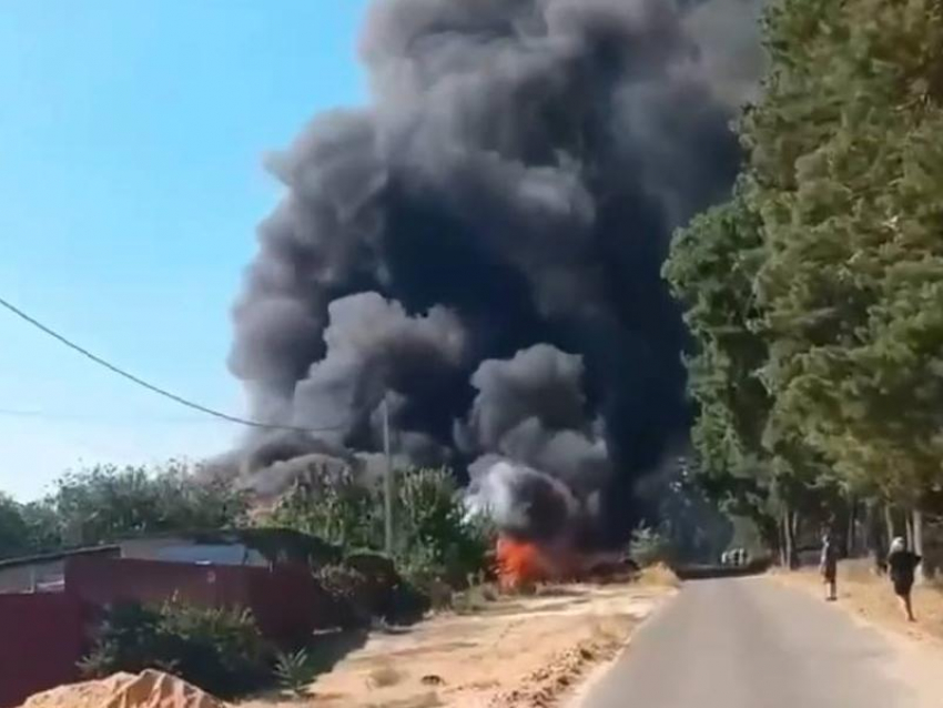 Опубликованы кадры мощного пожара в Нововоронеже