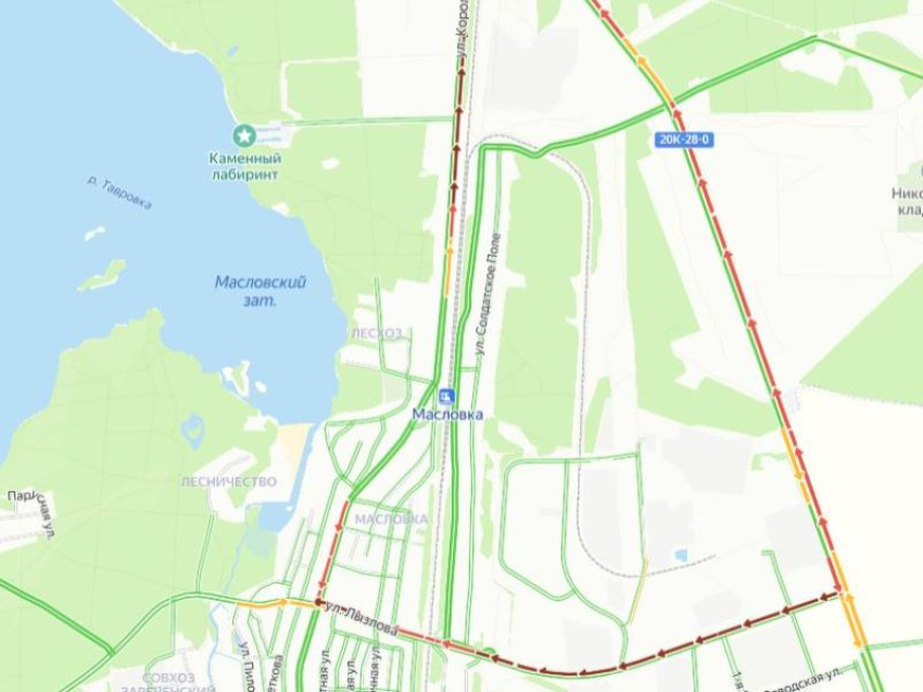 10-километровая пробка парализовала движение в воронежском Машмете