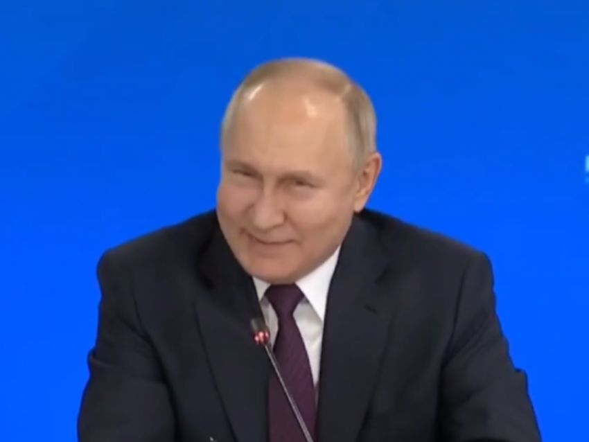 Путин вспомнил анекдот благодаря воронежскому сыру с плесенью