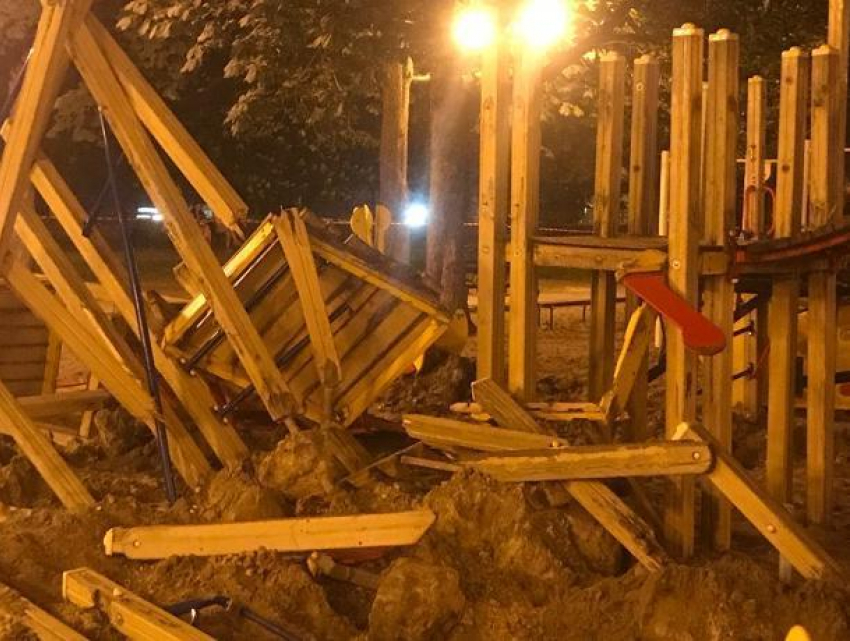 Ремонт сквера в центре Воронежа назвали варварским