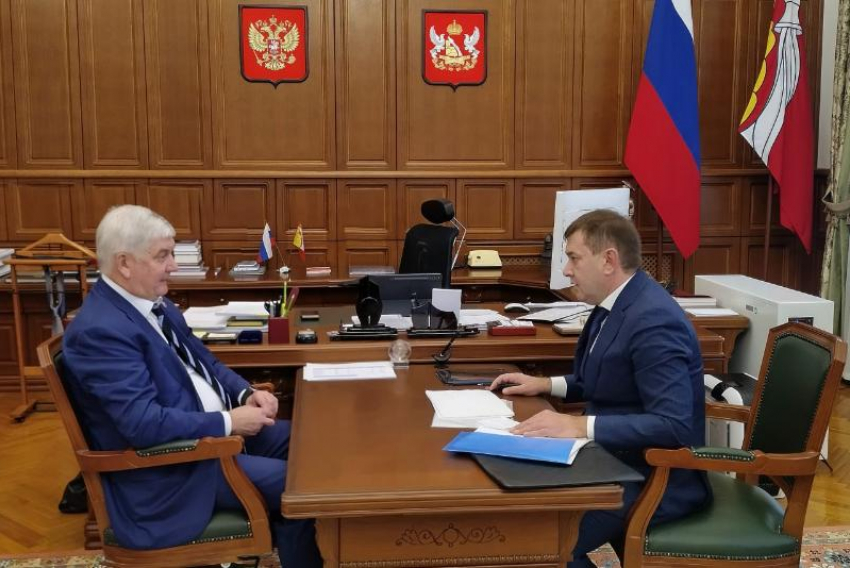 В воронежской «Единой России» не в курсе об отставке Владимира Нетесова с поста секретаря реготделения