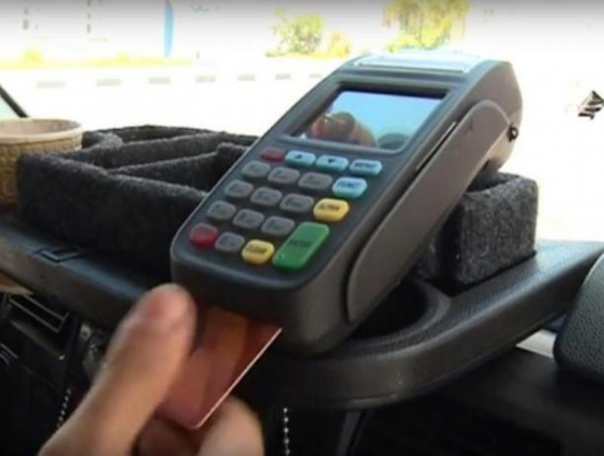 Контактную оплату проезда картой частично заблокировали в Воронеже