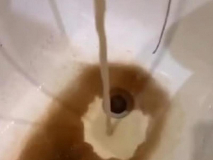 РВК-Воронеж прокомментировал воду цвета протухшего кваса