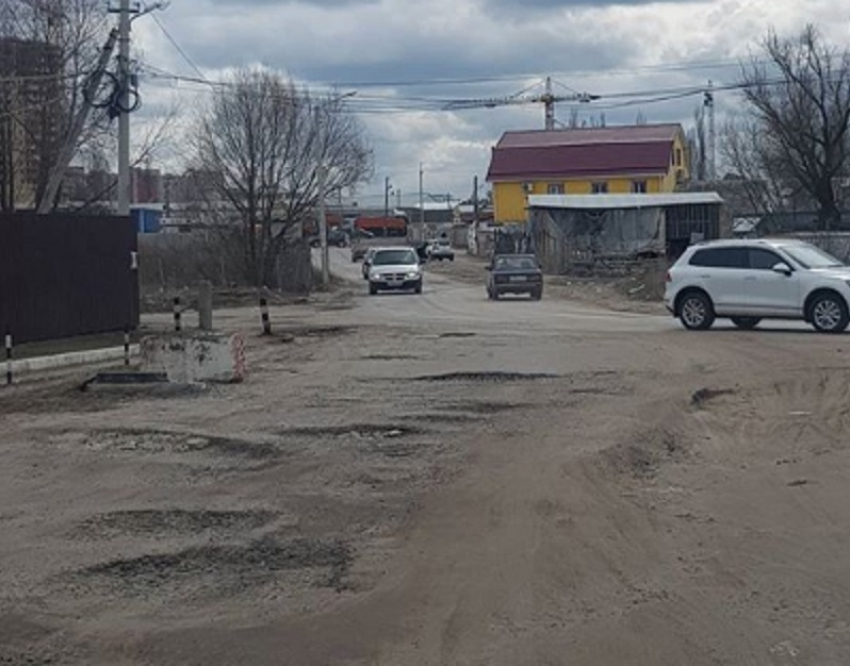 В мэрии назвали способ ускорения ремонта дорог в Воронеже 