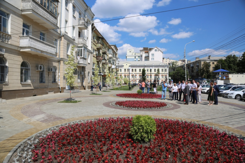 Прекрасное обновление Университетской площади сняли в Воронеже 