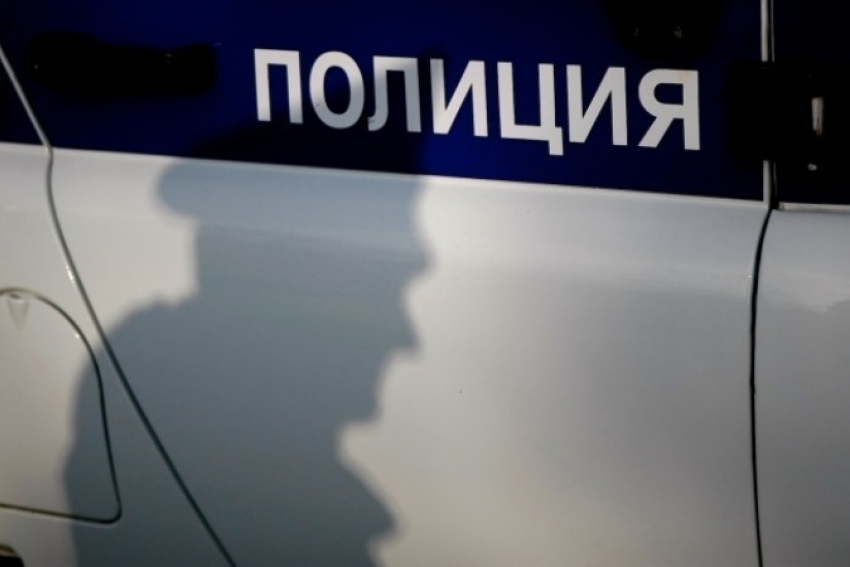 В Воронежской области у пенсионера прямо на улице отняли 3 тысячи рублей