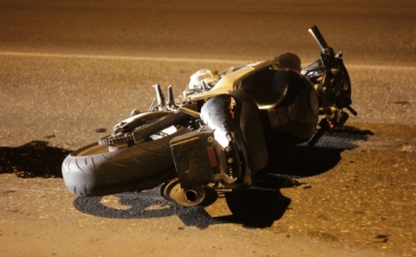  Воронеже госпитализировали байкера и его пассажира после падения с мотоцикла