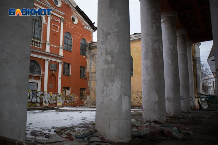 На компанию экс-мэра Воронежа чиновники подали в суд из-за ДК Кирова