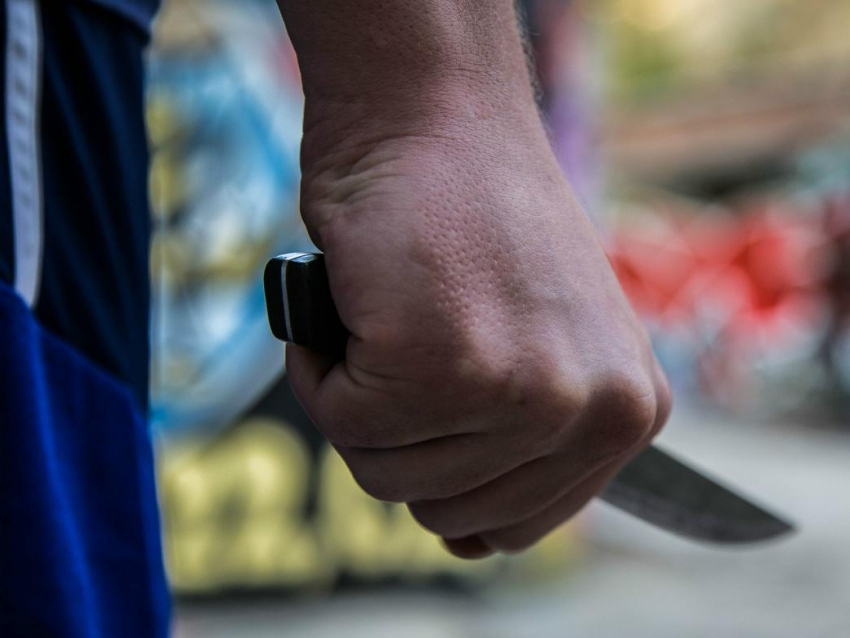 Воронежец зарезал своего приятеля во время застолья