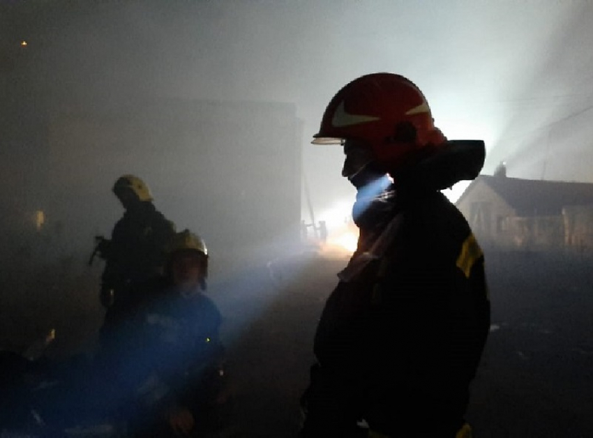 Труп мужчины нашли после пожара в частном доме в Воронежской области 