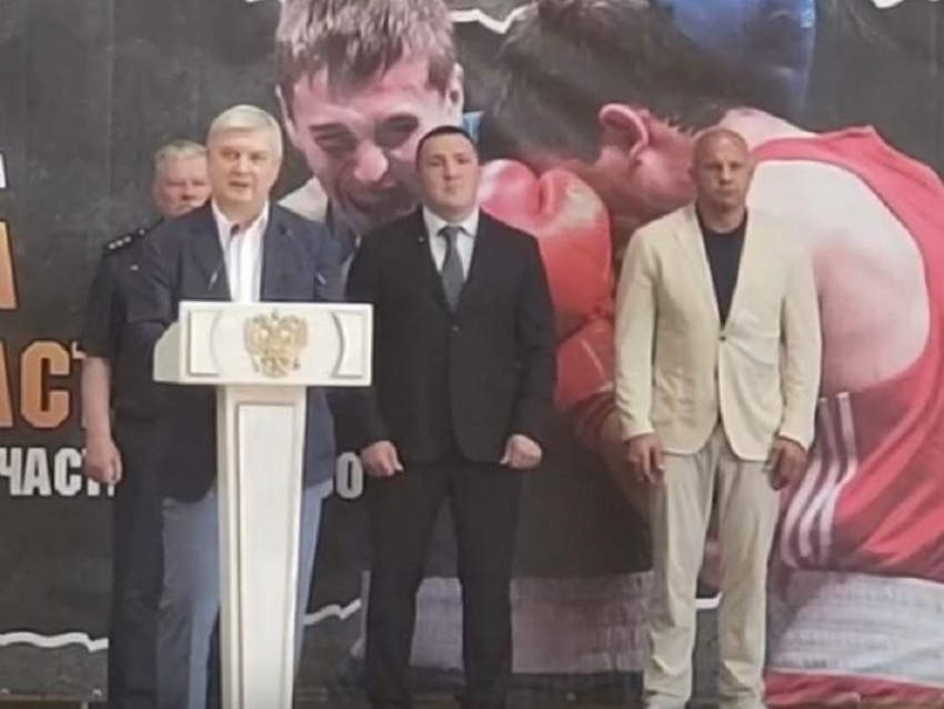 Стало известно, за что Александр Гусев сказал «спасибо» Емельяненко и Лебедеву в Воронеже