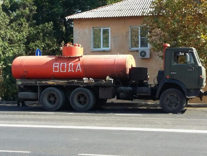 В воронежском поселке ввели режим ЧС из-за полного отключения воды, которое длится месяц