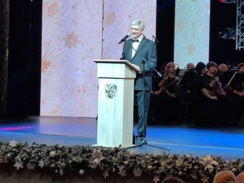 В Воронеже начался благотворительный Рождественский вечер