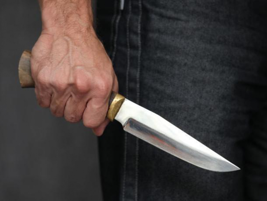 Незваный гость с ножом разбудил женщину под Воронежем