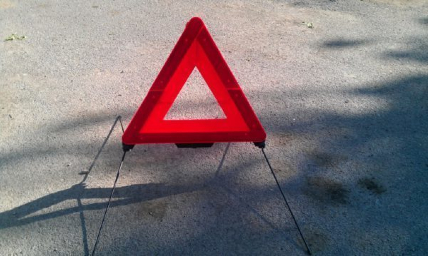 Две аварии парализовали движение по улице Кольцовской в Воронеже