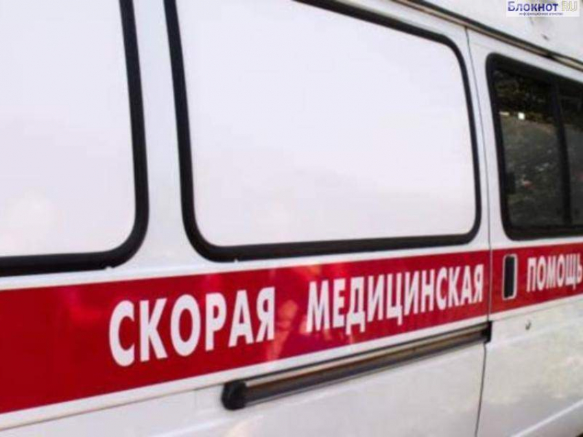 Стихийный митинг недовольных выплатами медиков проверяет прокуратура в Воронеже