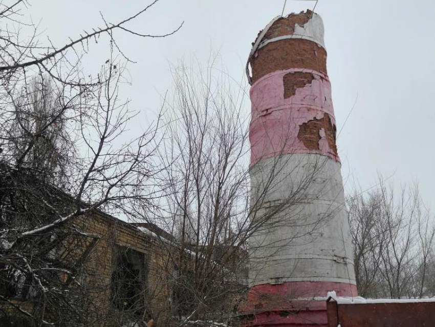 20-метровая труба котельной рухнула в Воронеже