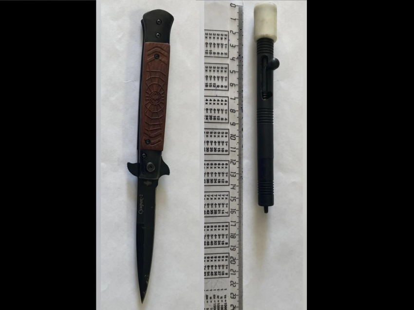 Вооруженный мужчина пытался пройти на заседание в воронежский суд 