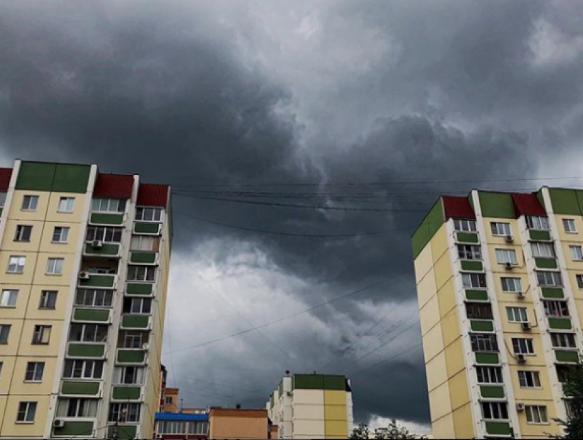 В Воронеже назвали истинную причину «плаксивой» погоды
