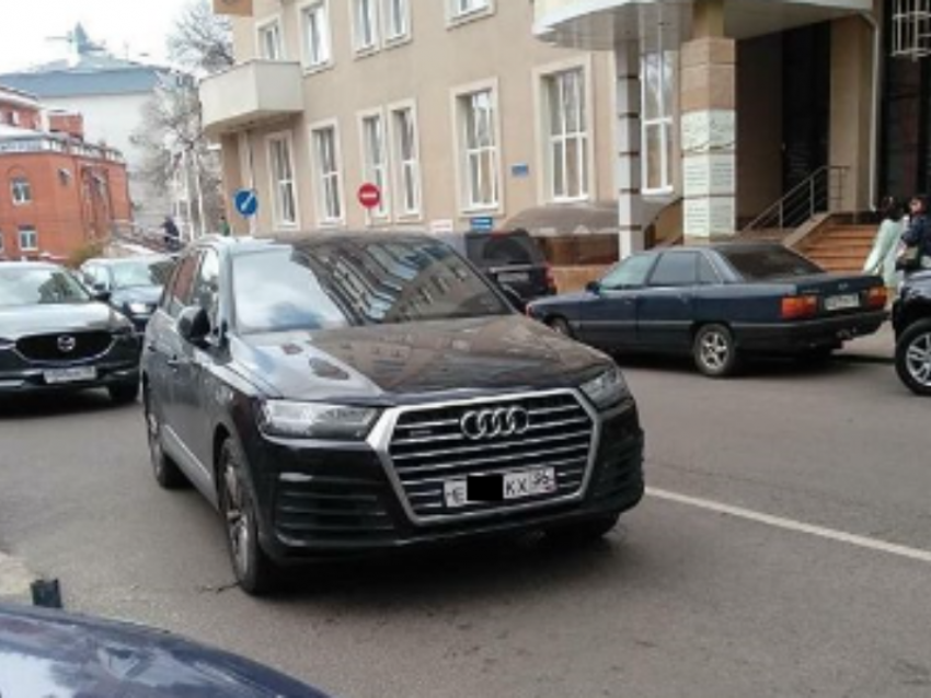 Дерзкие номера  Audi вознесли ее над автомобилистами в Воронеже